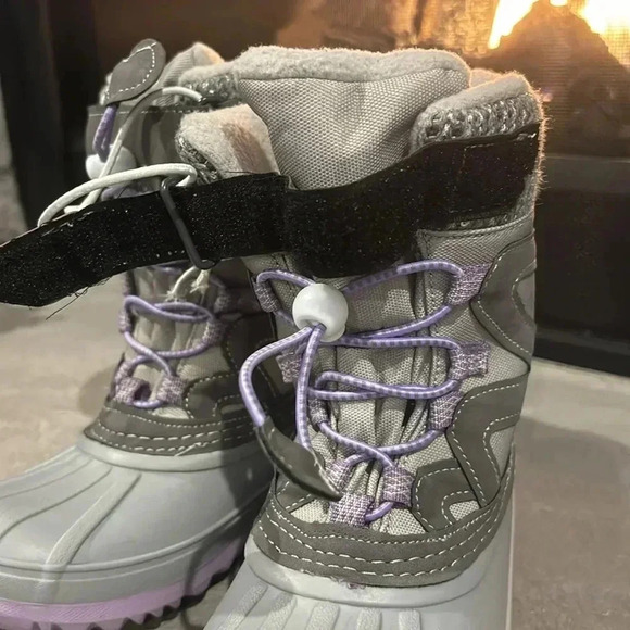 Khombu AVA Waterproof Thermolite snow boots Faux fur lined padded insole Durable - Picture 3 of 13